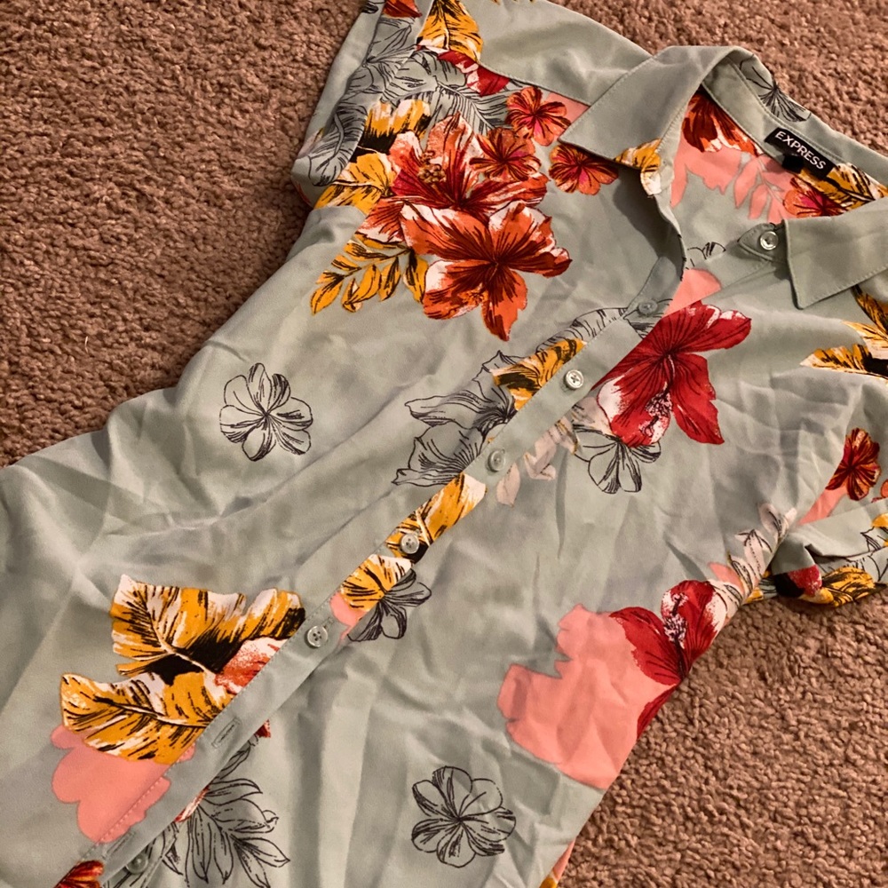 Express short floral dress new without tags